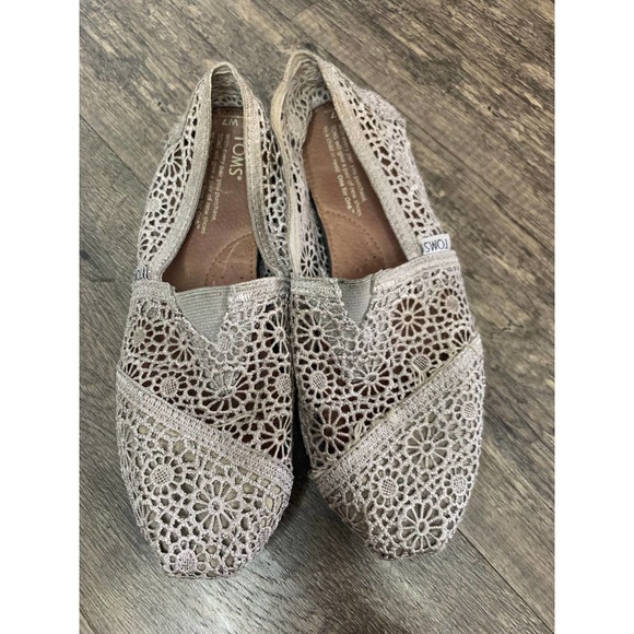 Toms Alpargata Floral Lace Slip On Flats- W7 - Picture 2 of 4